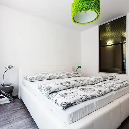 Jm Apartment Design - Free Garage Parking Bratislava